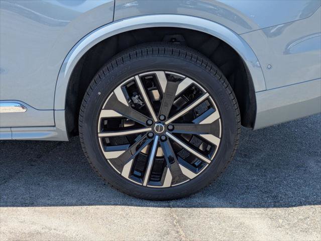 New 2026 Volvo XC90 B6 Plus w/ Protection Package AWD/4WD image 6