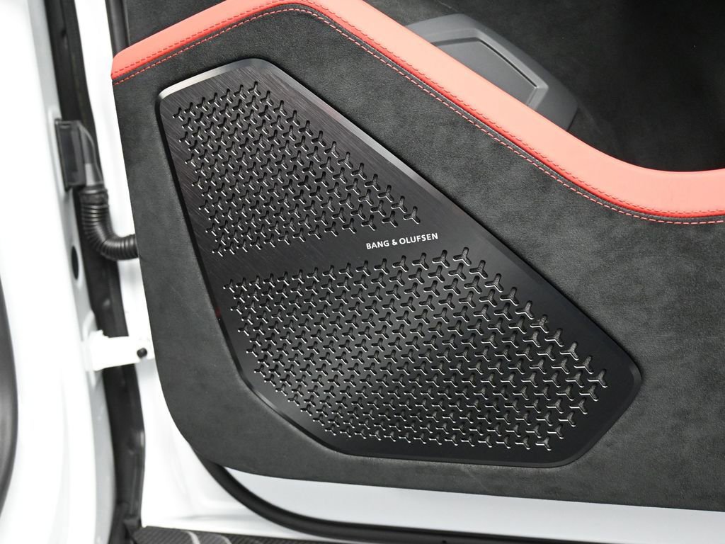 Used 2024 Lamborghini Urus Performante image 32