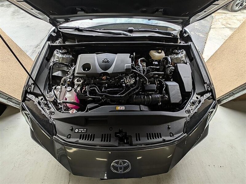 Used 2025 Toyota Camry SE w/ Convenience Package FWD image 17