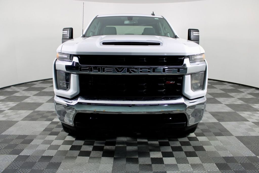 Used 2023 Chevrolet Silverado 2500 LT image 2