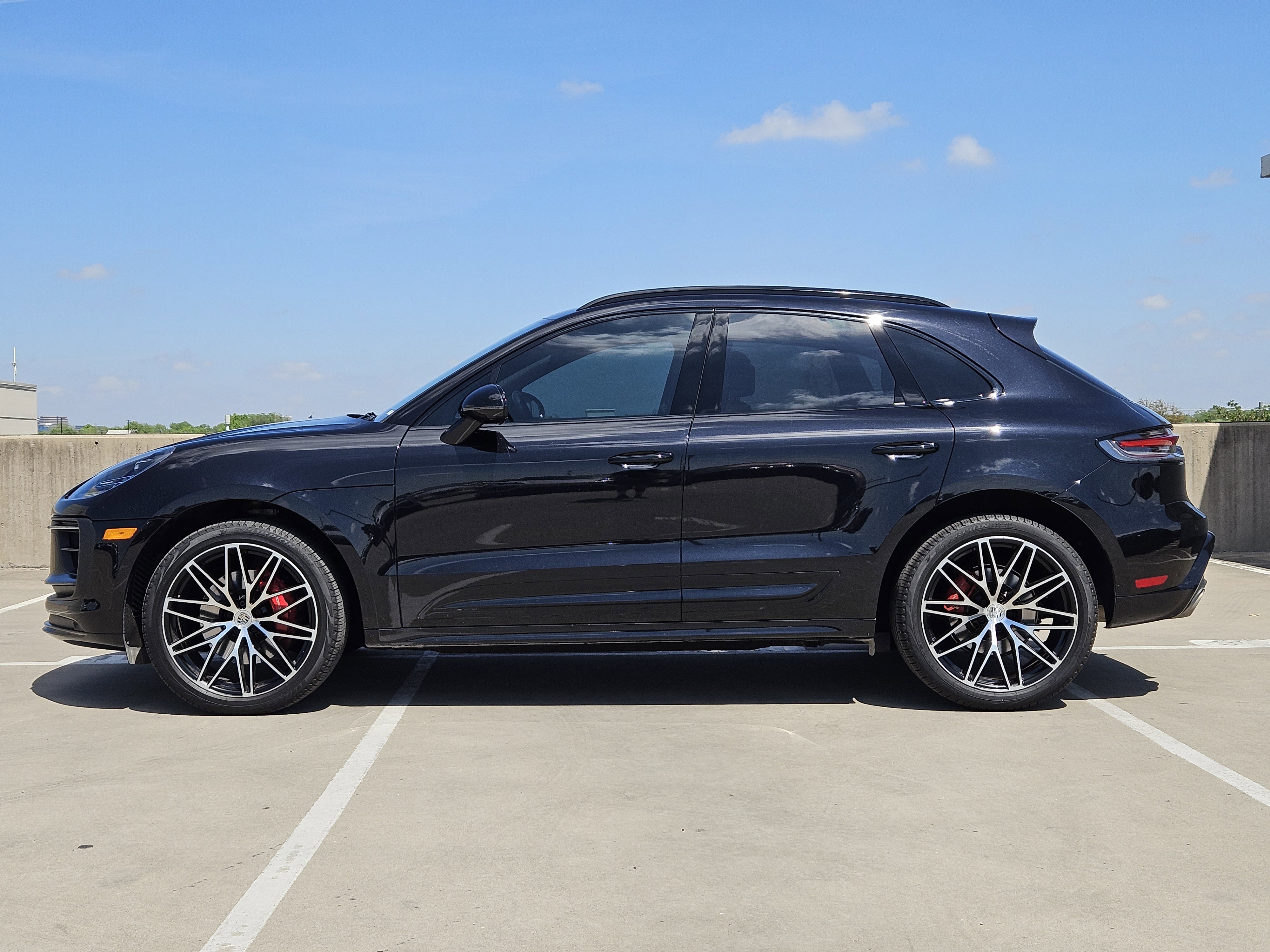 Certified 2023 Porsche Macan S image 2