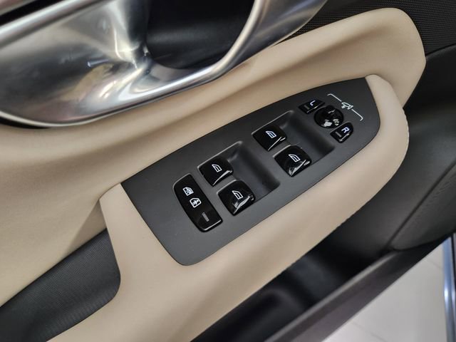 New 2026 Volvo XC90 B6 Plus w/ Protection Package Premier image 23