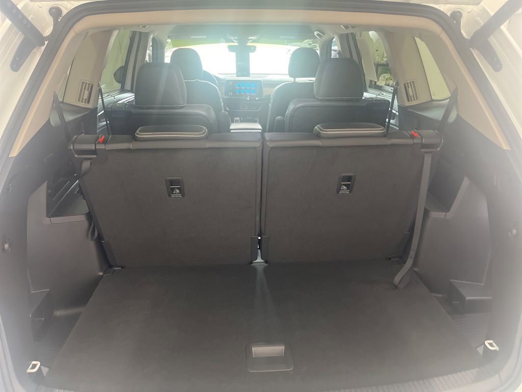 Certified 2025 Volkswagen Atlas SE AWD/4WD image 36