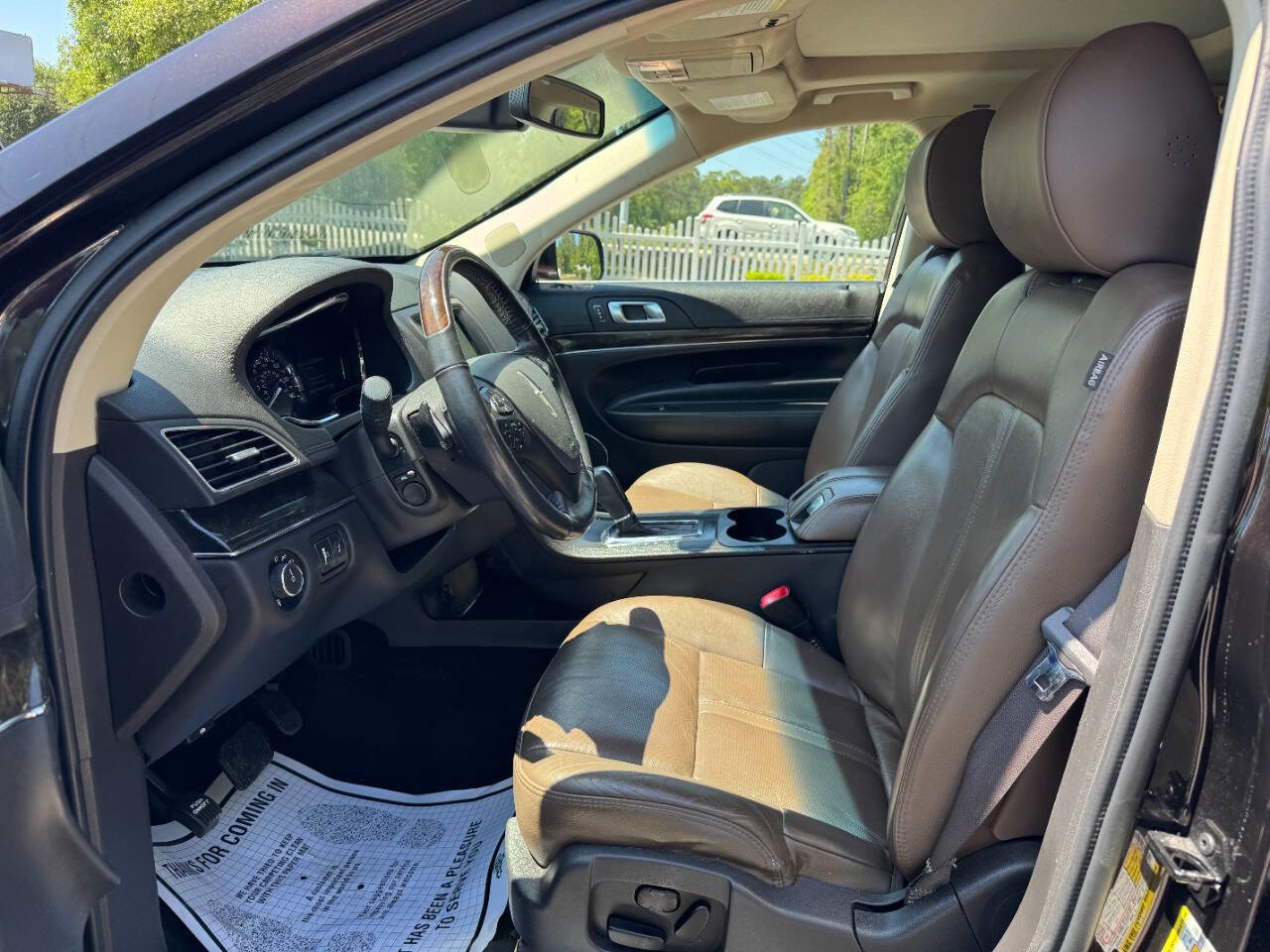 Used 2014 Lincoln MKT AWD w/ Equipment Group 201A image 10