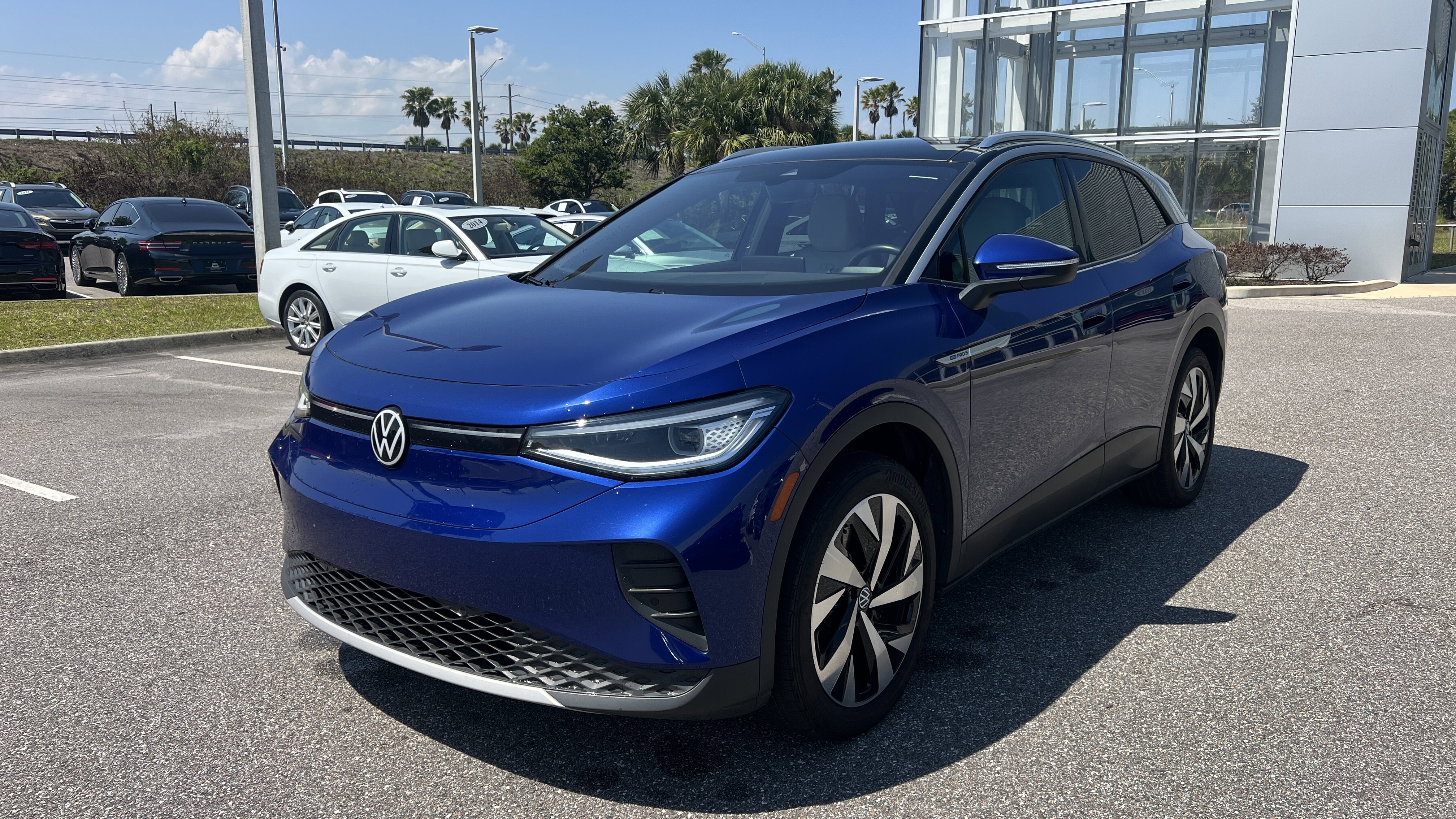 Used 2021 Volkswagen ID.4 Pro S image 3