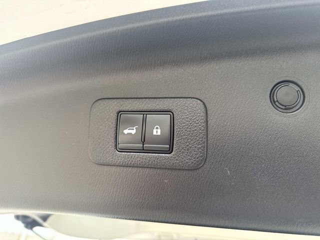 Used 2023 Nissan Armada SL w/ Cargo Package image 7
