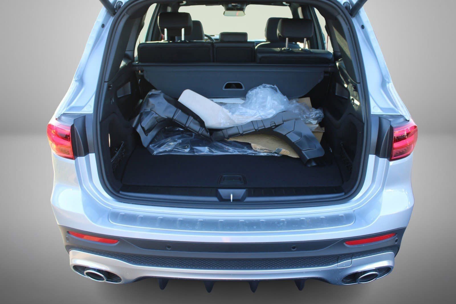 Certified 2025 Mercedes-Benz GLB 35 AMG 4MATIC image 11