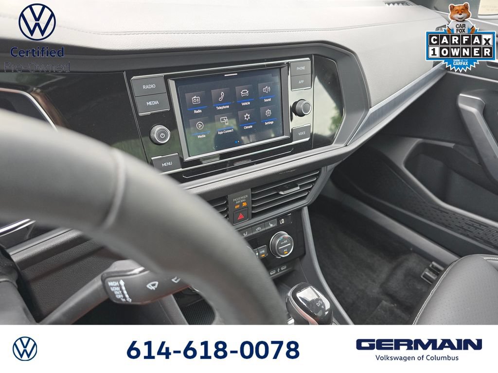 Certified 2023 Volkswagen Jetta SE w/ Panoramic Sunroof Package FWD image 24