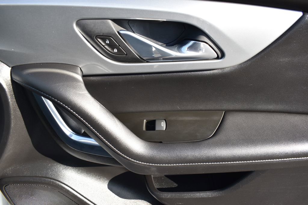 Used 2020 Chevrolet Blazer LT image 15