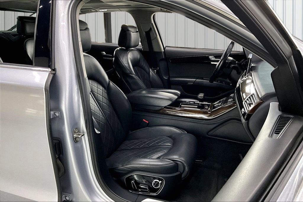 Used 2016 Audi A8 L 4.0T AWD/4WD image 31