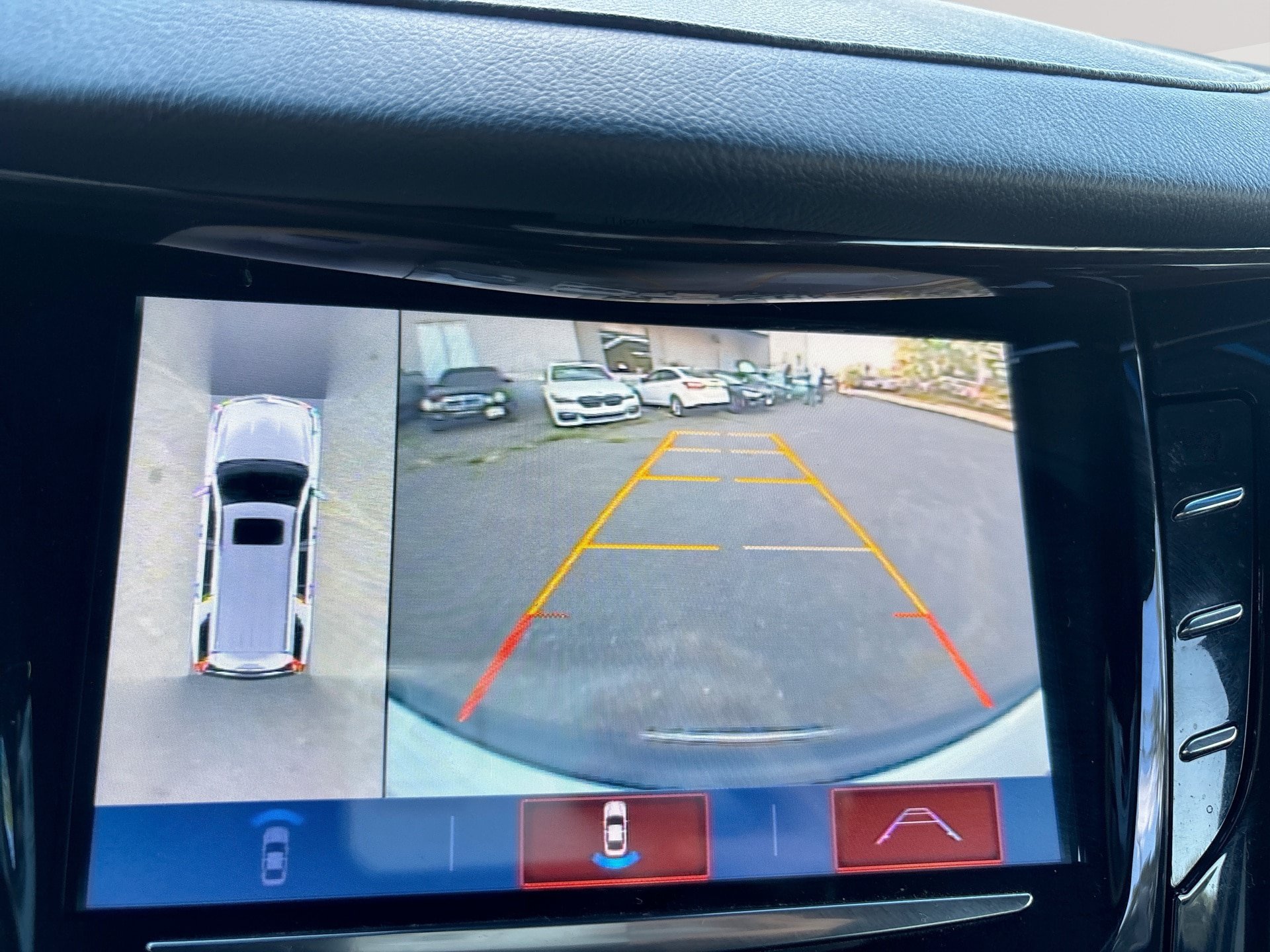 Used 2019 Cadillac Escalade ESV Luxury AWD/4WD image 25