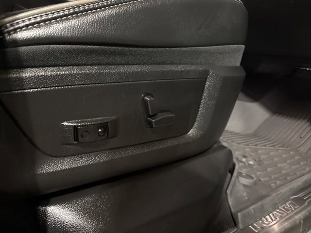 Used 2021 RAM 2500 Laramie AWD/4WD image 40