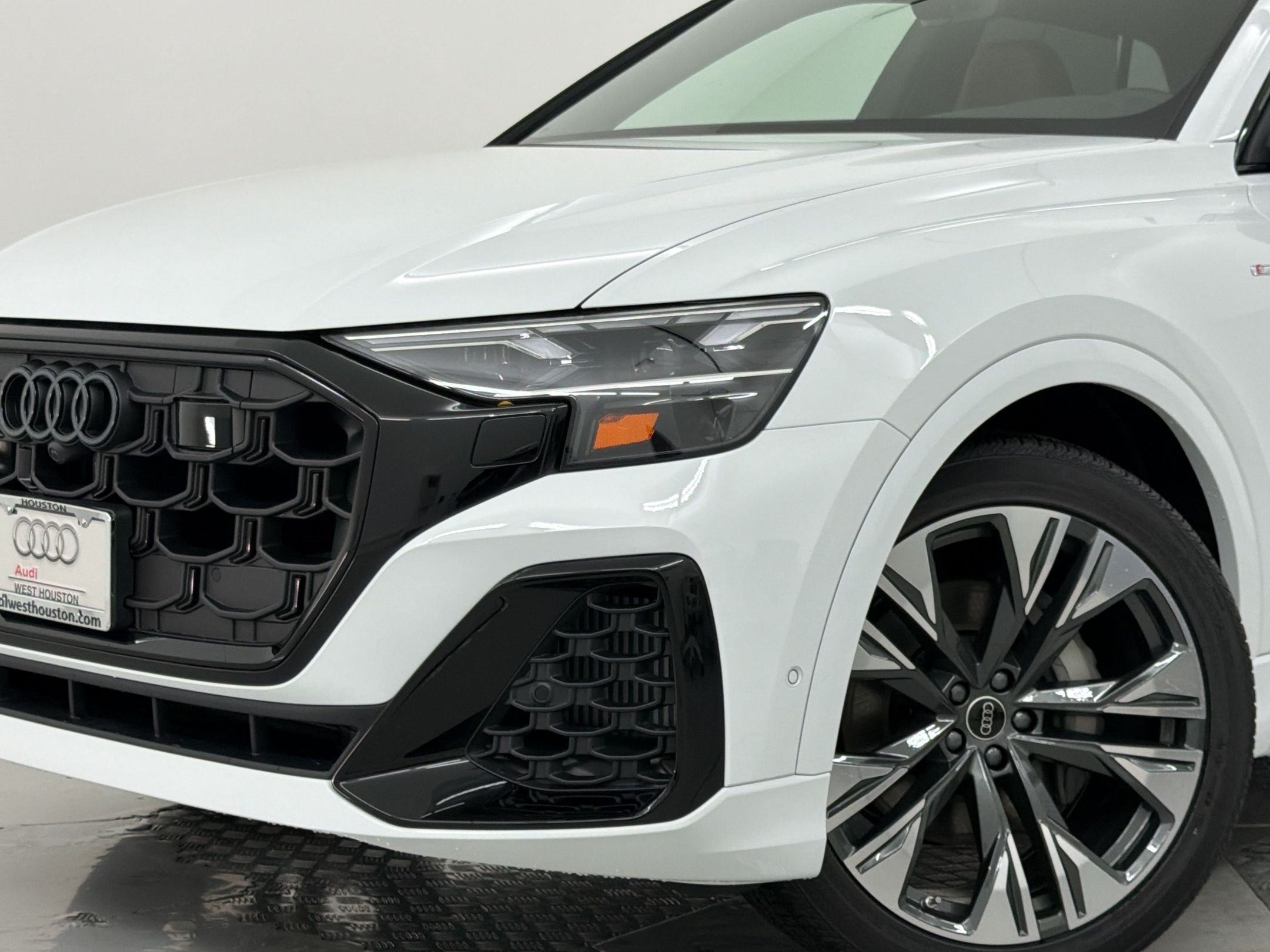 New 2026 Audi Q8 Premium Plus AWD/4WD image 12