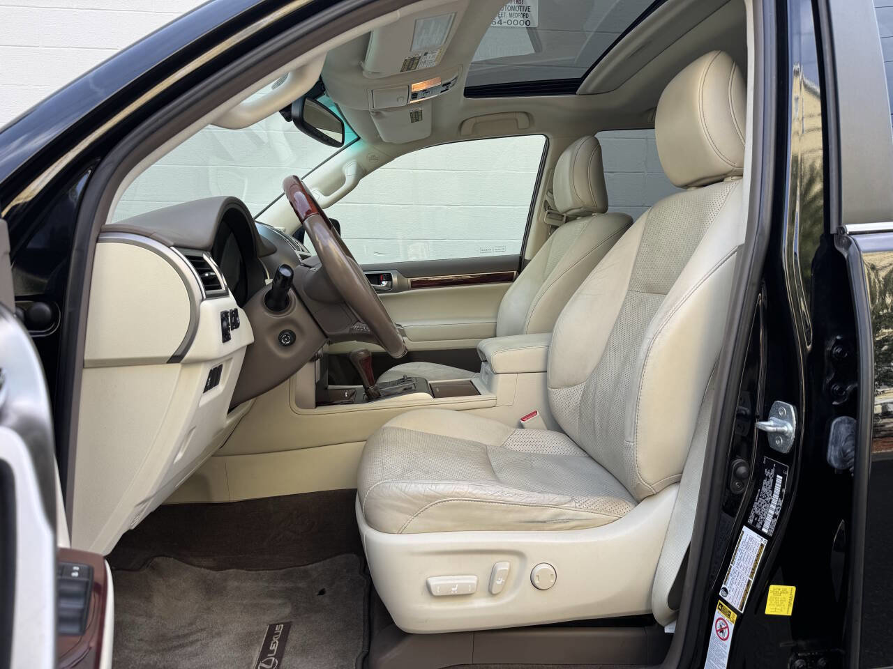 Used 2013 Lexus GX 460 w/ Comfort Plus Pkg image 11