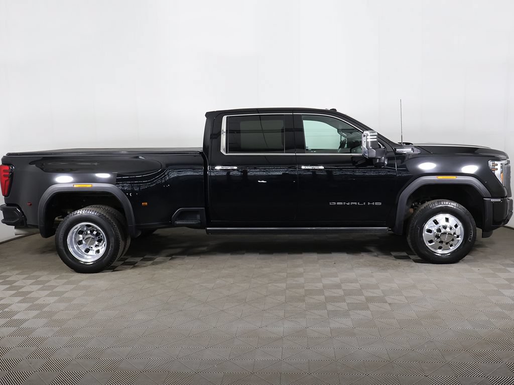Used 2024 GMC Sierra 3500 Denali Ultimate AWD/4WD image 23