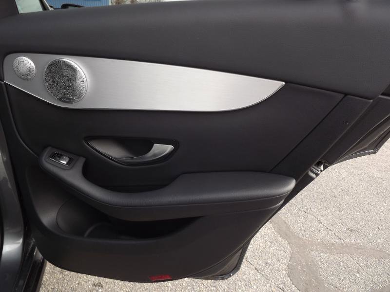 Used 2019 Mercedes-Benz GLC 300 300 4MATIC image 32