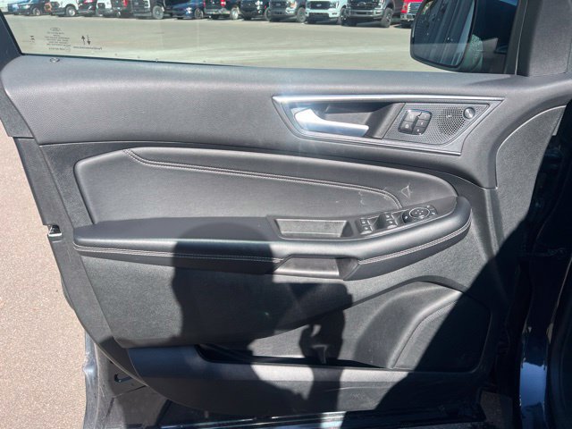 Used 2024 Ford Edge Titanium AWD/4WD image 20