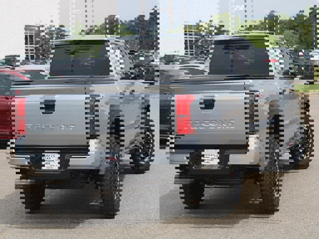New 2025 Toyota Tacoma TRD Off-Road image 10