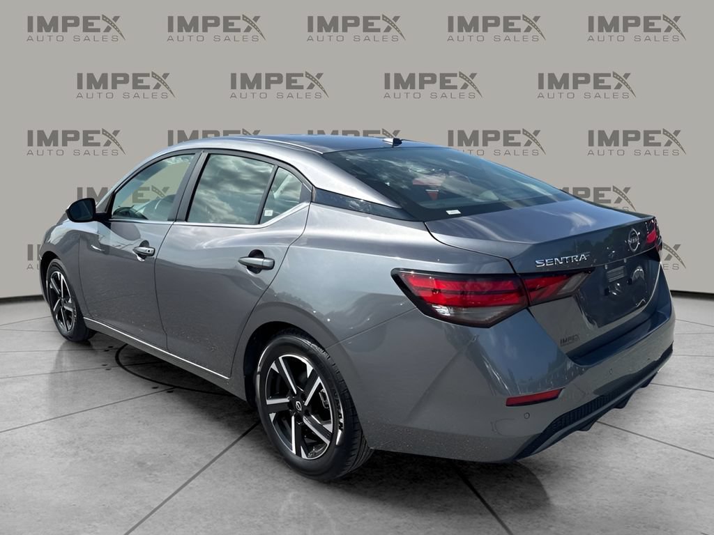 Used 2025 Nissan Sentra SV FWD image 2