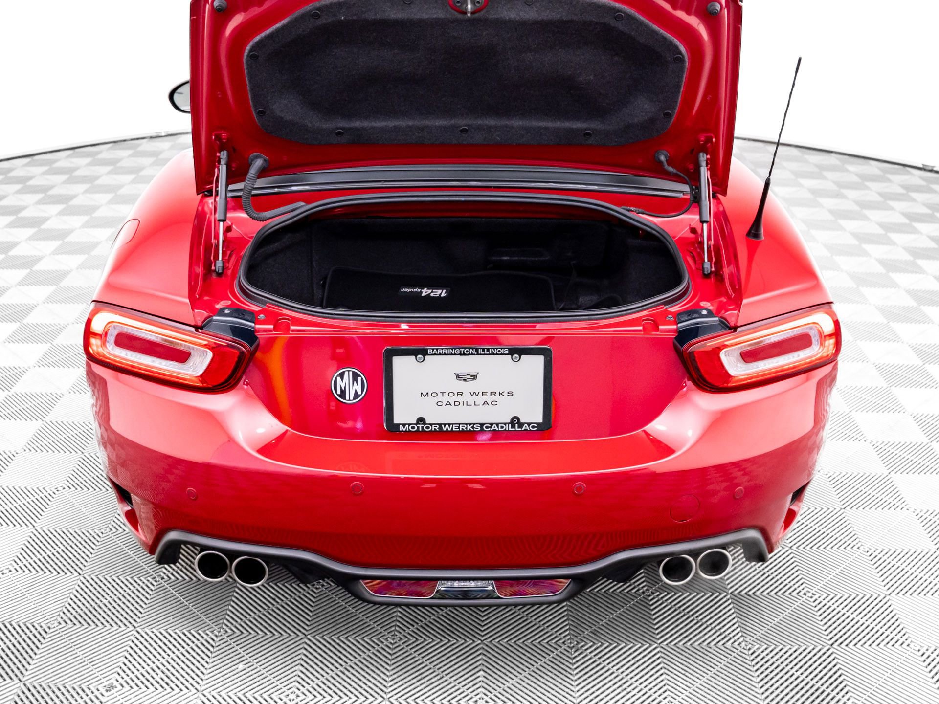 Used 2018 FIAT 124 Spider Abarth w/ Convenience Group RWD image 40