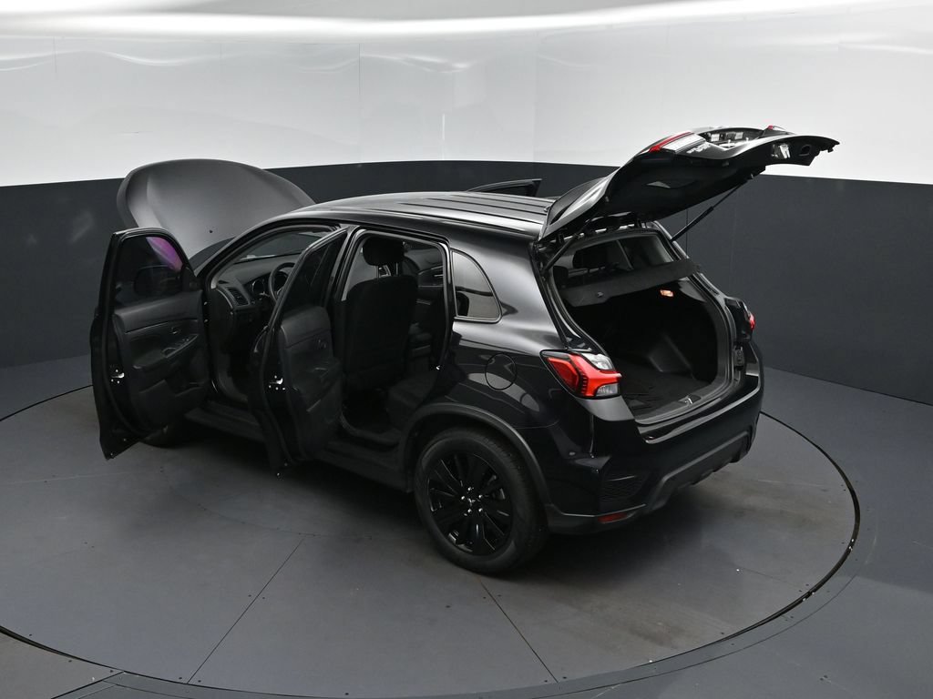 Used 2022 Mitsubishi Outlander Sport LE AWD/4WD image 2