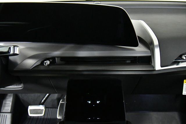 New 2026 Cadillac Vistiq Sport image 12