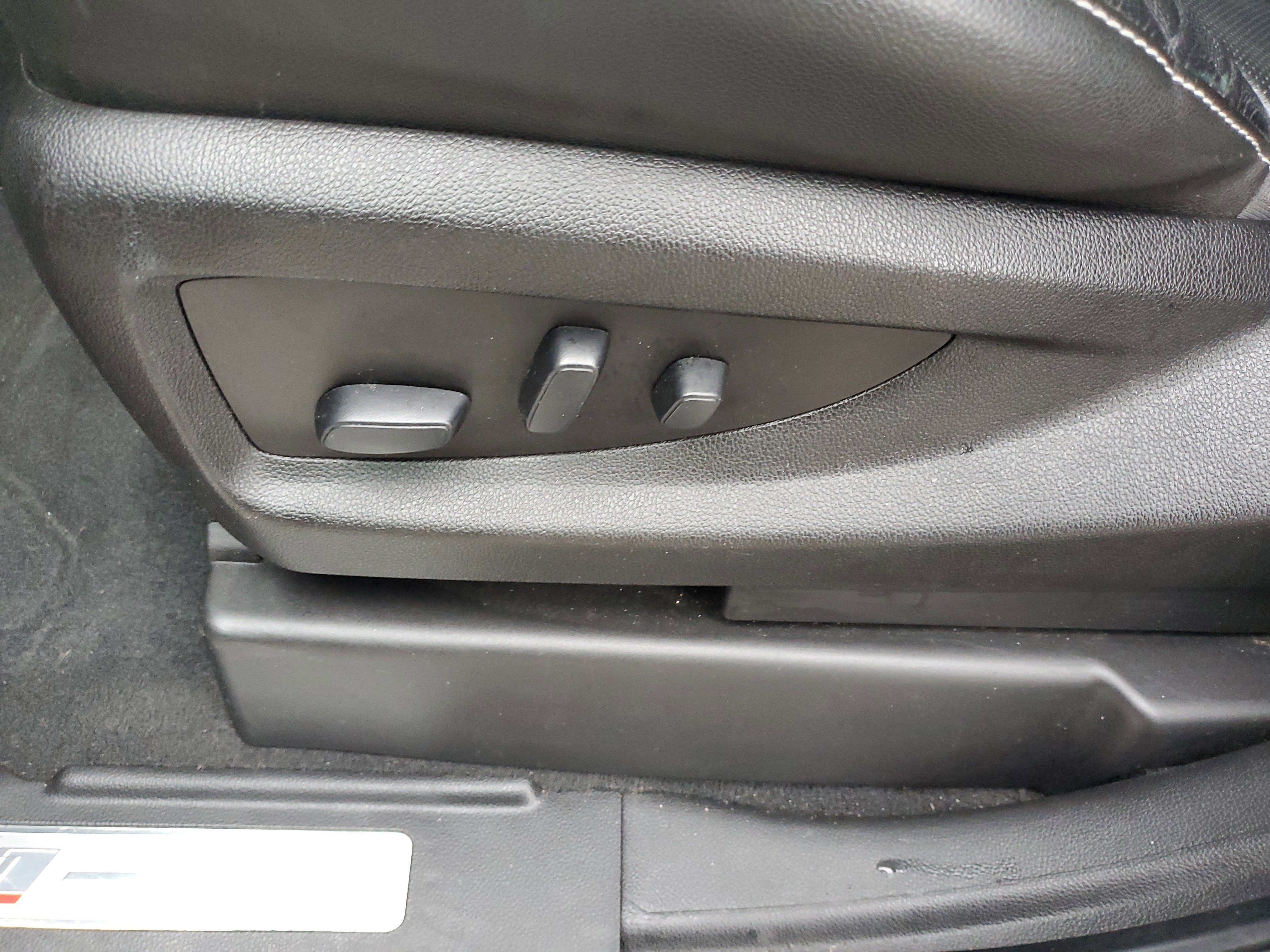 Used 2018 Chevrolet Silverado 1500 LTZ Z71 w/ LTZ Plus Package image 19