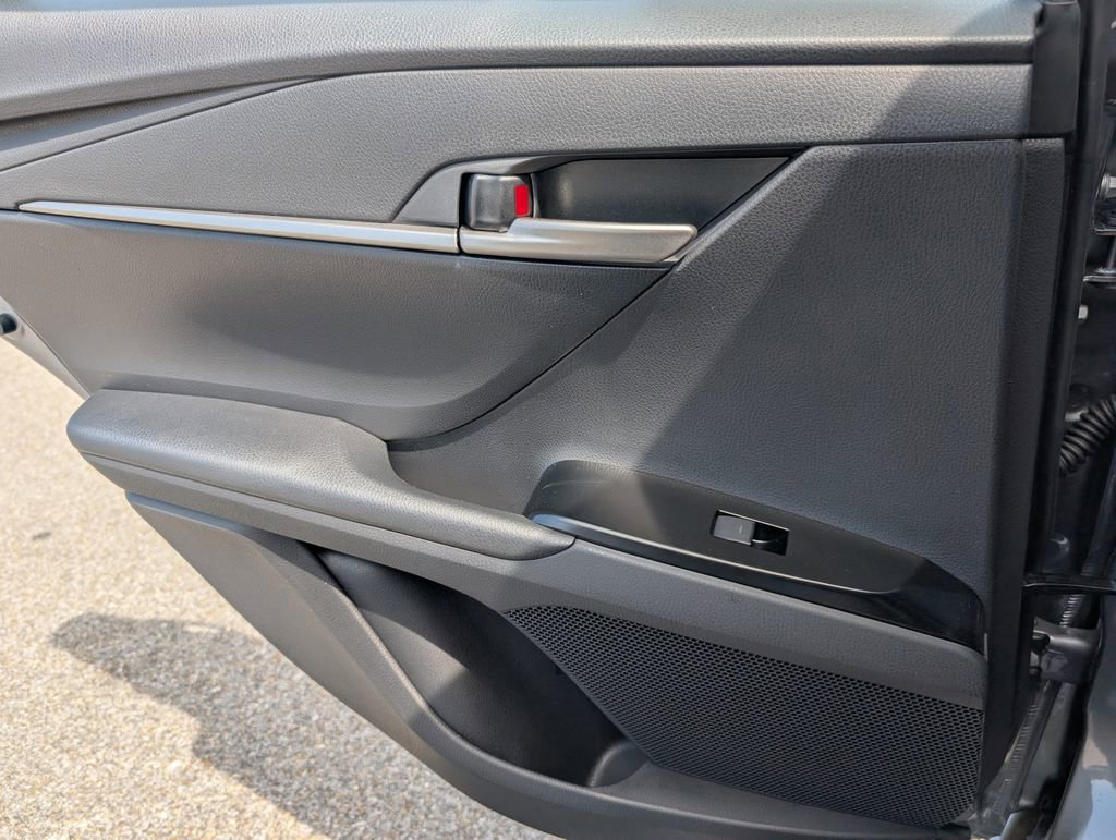 New 2026 Toyota Camry SE image 27