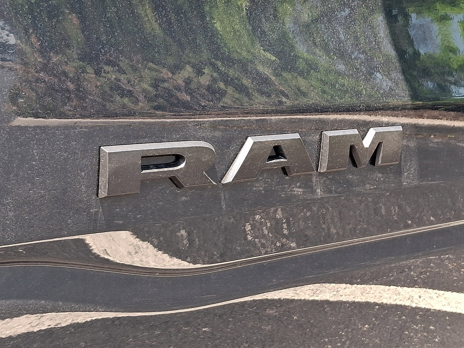 New 2026 RAM 1500 Laramie w/ Night Edition AWD/4WD image 19