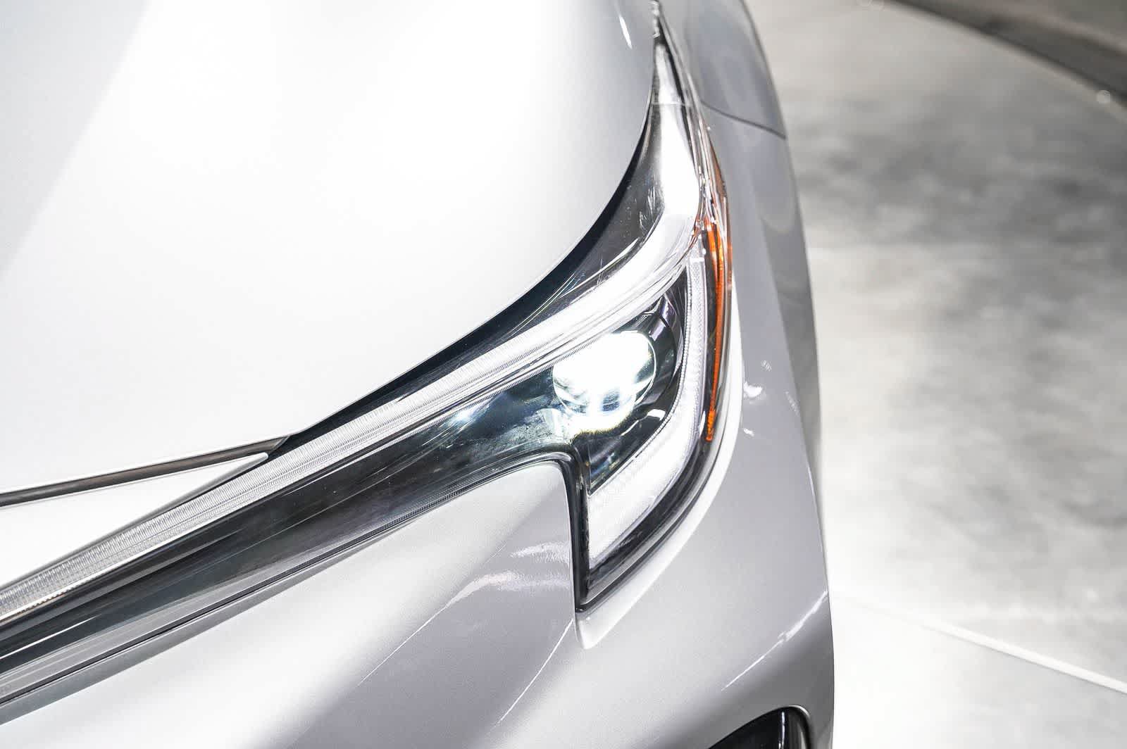Used 2024 Toyota Corolla SE w/ SE Package FWD image 7