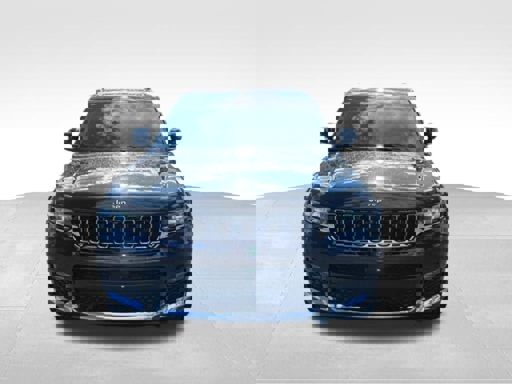 Used 2021 Jeep Grand Cherokee L Limited w/ Luxury Tech Group II image 8