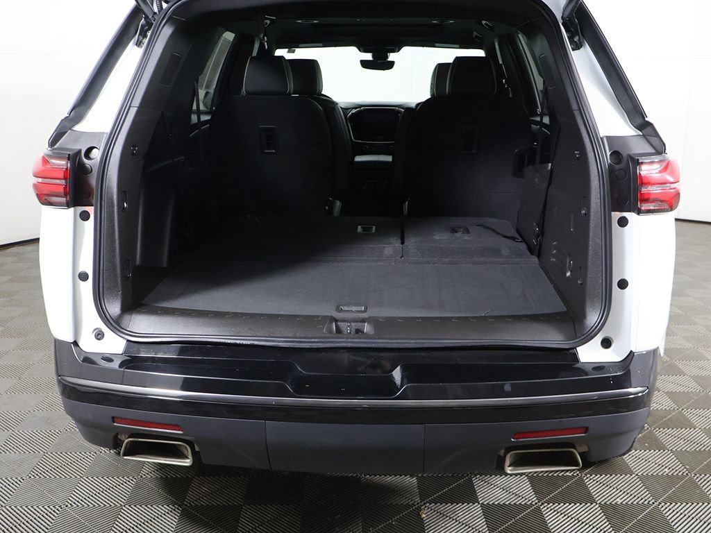 Used 2023 Chevrolet Traverse Premier w/ Redline Edition AWD/4WD image 21