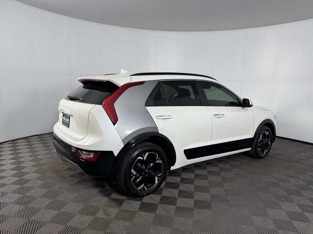 Used 2023 Kia Niro Wave FWD image 8