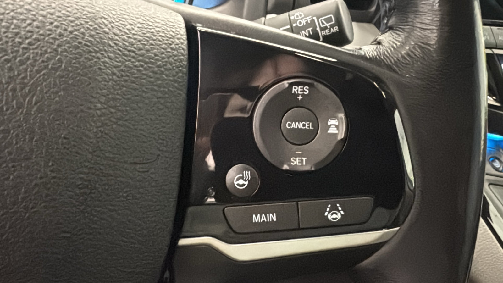 Used 2018 Honda Odyssey Elite image 14