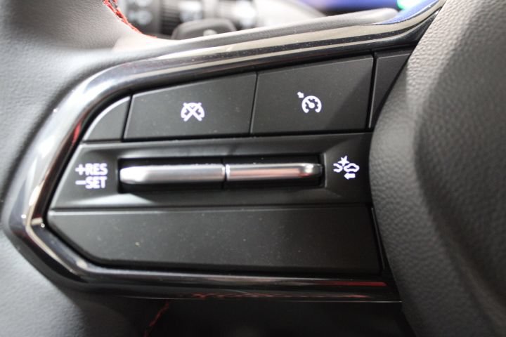 New 2026 Chevrolet Equinox EV RS w/ Convenience Package II FWD image 25