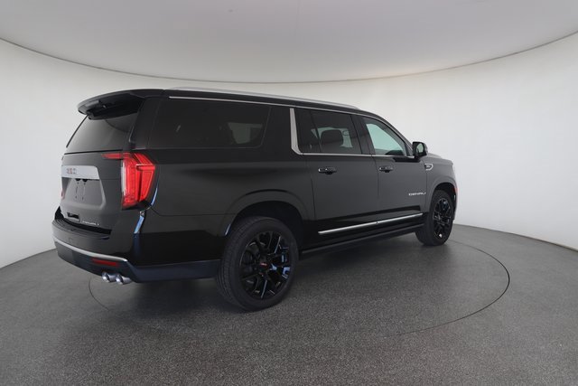 Used 2022 GMC Yukon XL Denali image 18