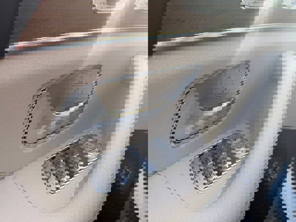 Certified 2022 Mercedes-Benz GLS 450 4MATIC image 13