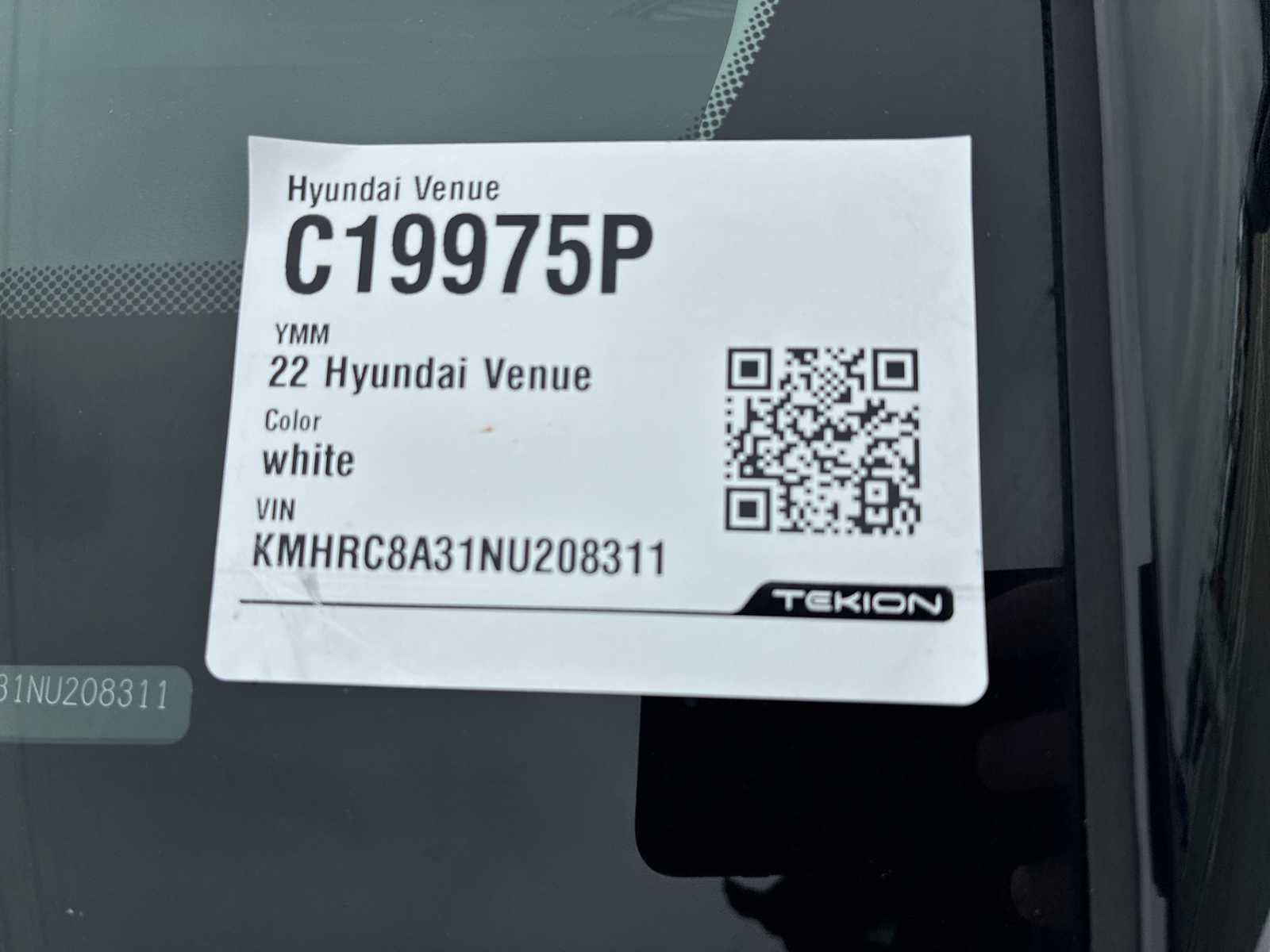 Used 2022 Hyundai Venue SEL image 34