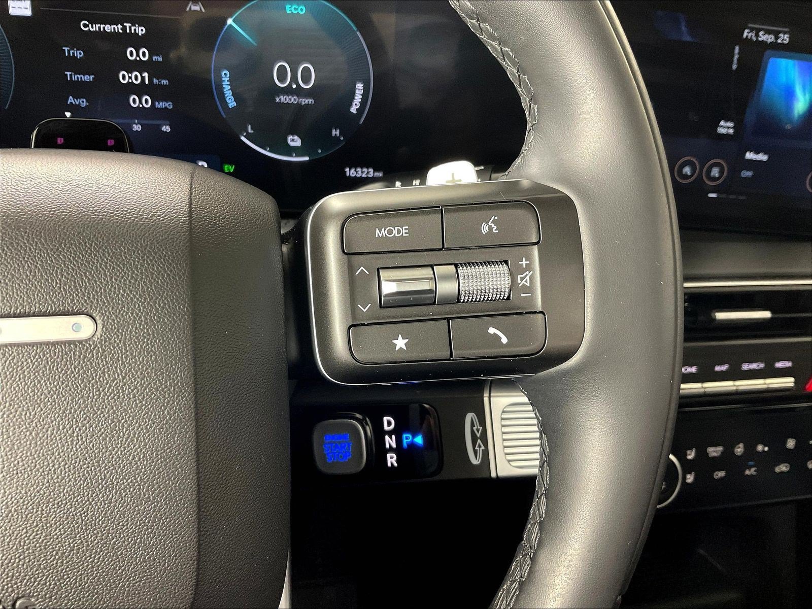 Used 2026 Hyundai Palisade Calligraphy AWD/4WD image 12