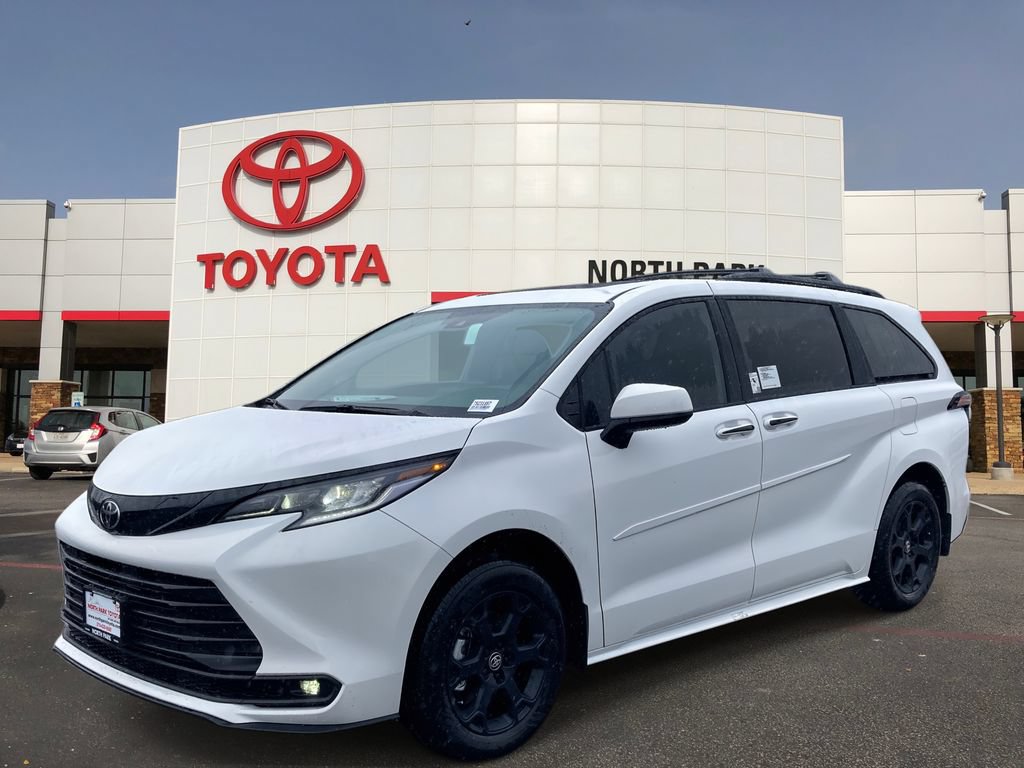 New 2026 Toyota Sienna XLE Woodland Edition