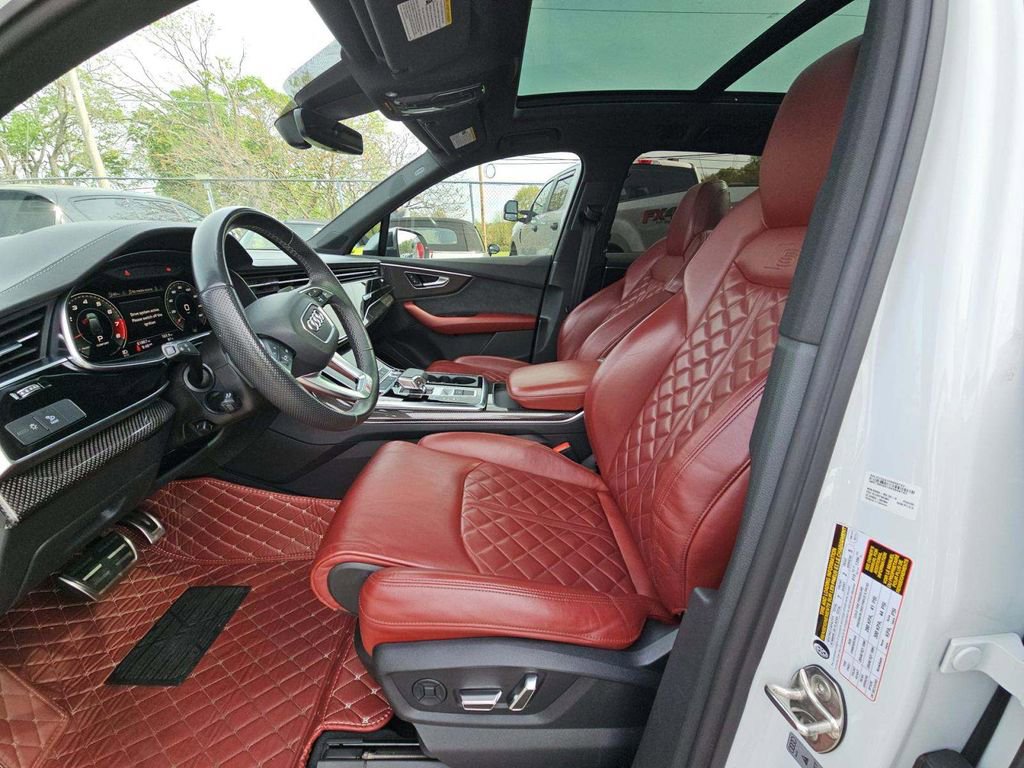 Used 2021 Audi SQ7 Premium Plus w/ Driver Assistance Package AWD/4WD image 3
