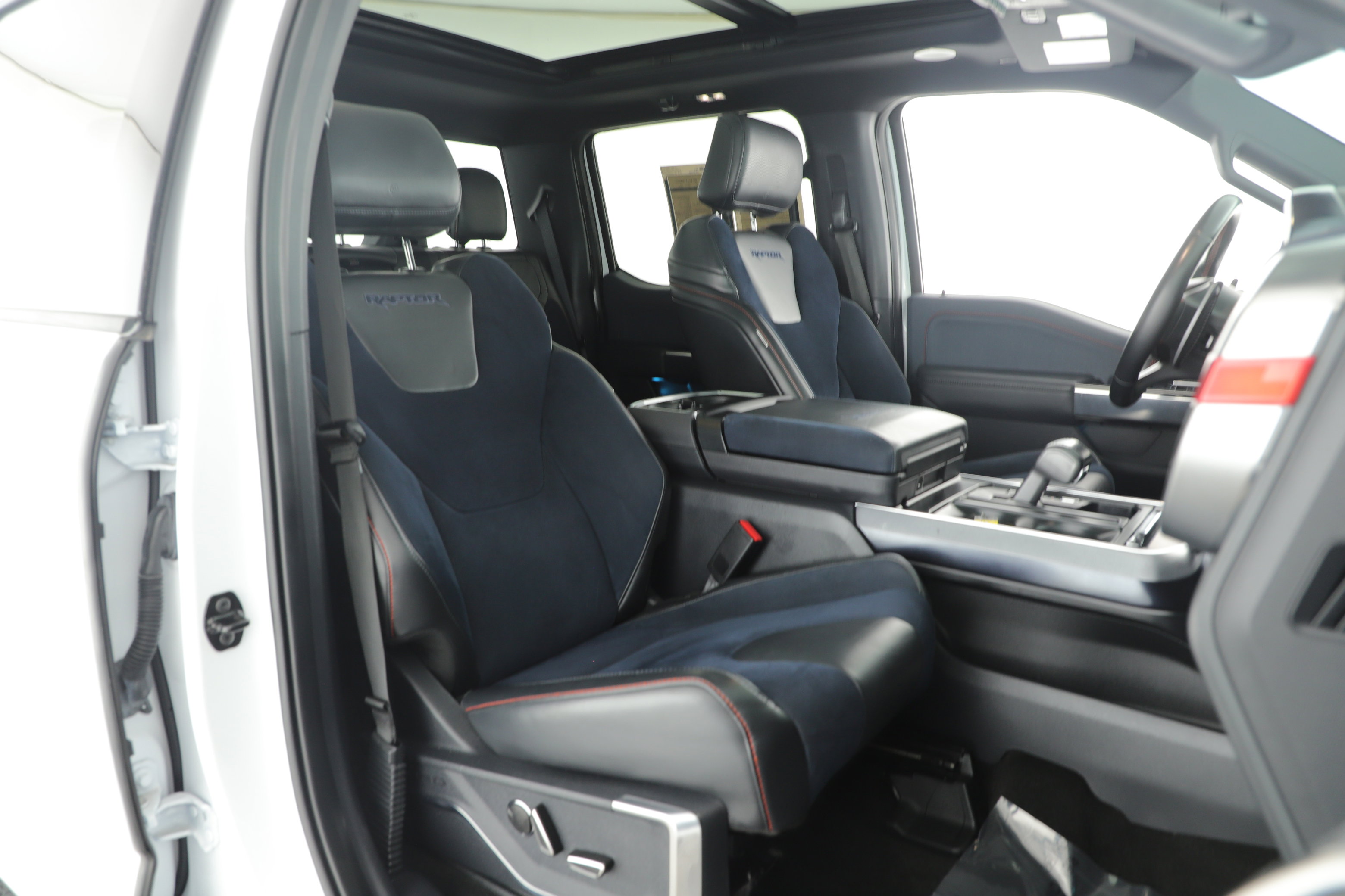 Used 2022 Ford F150 Raptor w/ Raptor 37 Performance Package image 14