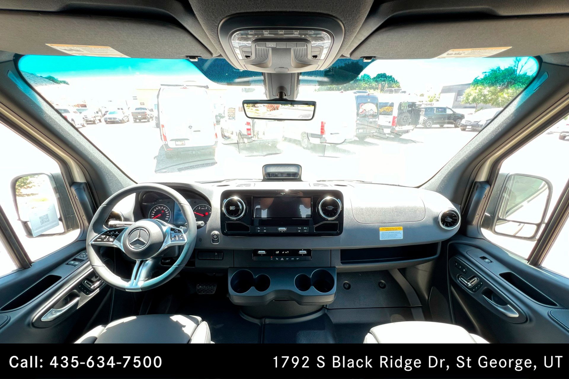 Used 2025 Mercedes-Benz Sprinter 2500 image 9