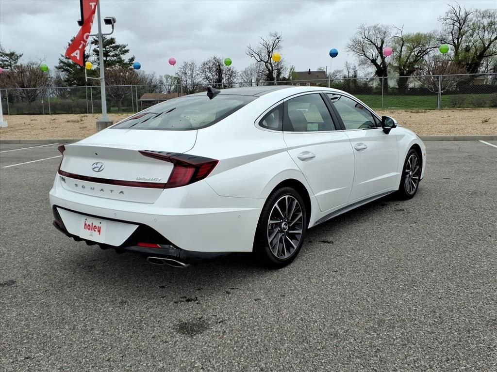 Used 2022 Hyundai Sonata Limited w/ Cargo Package image 4