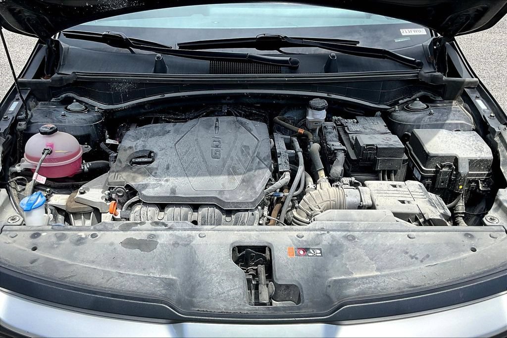 Used 2025 Kia Sportage LX FWD image 28
