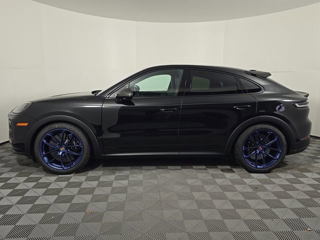 New 2026 Porsche Cayenne Turbo GT image 2