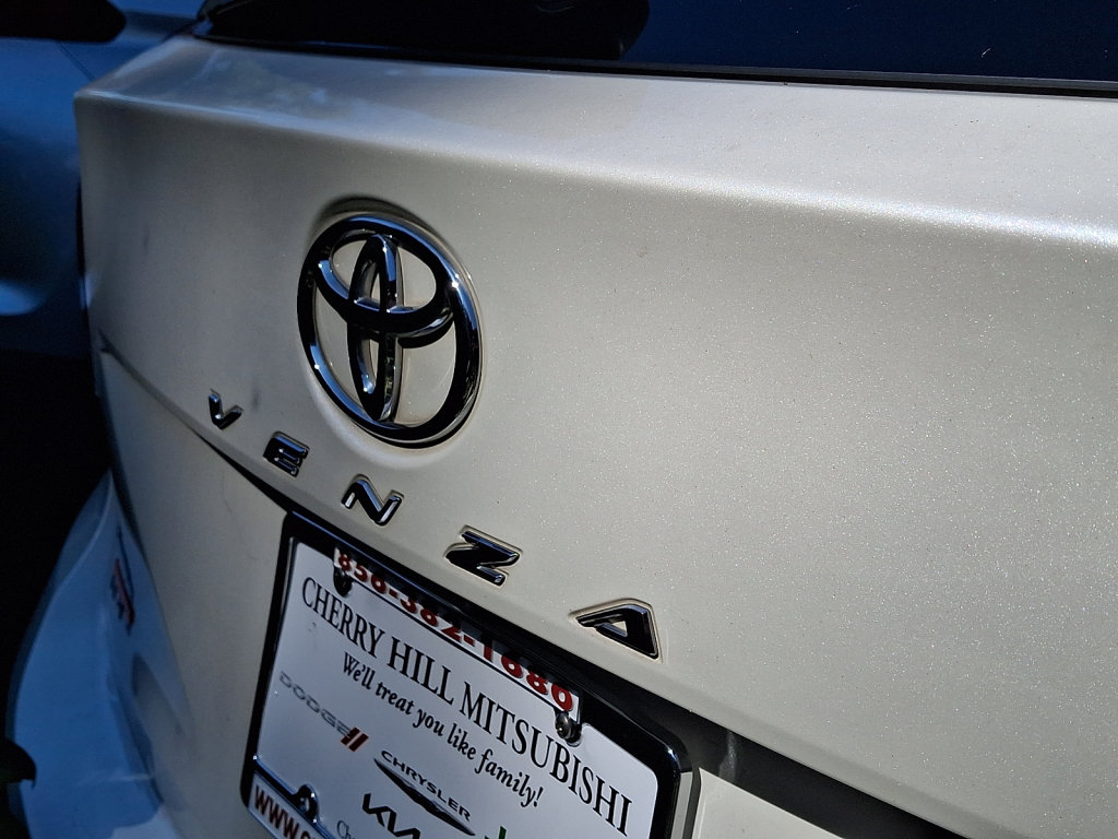 Used 2013 Toyota Venza LE FWD image 4