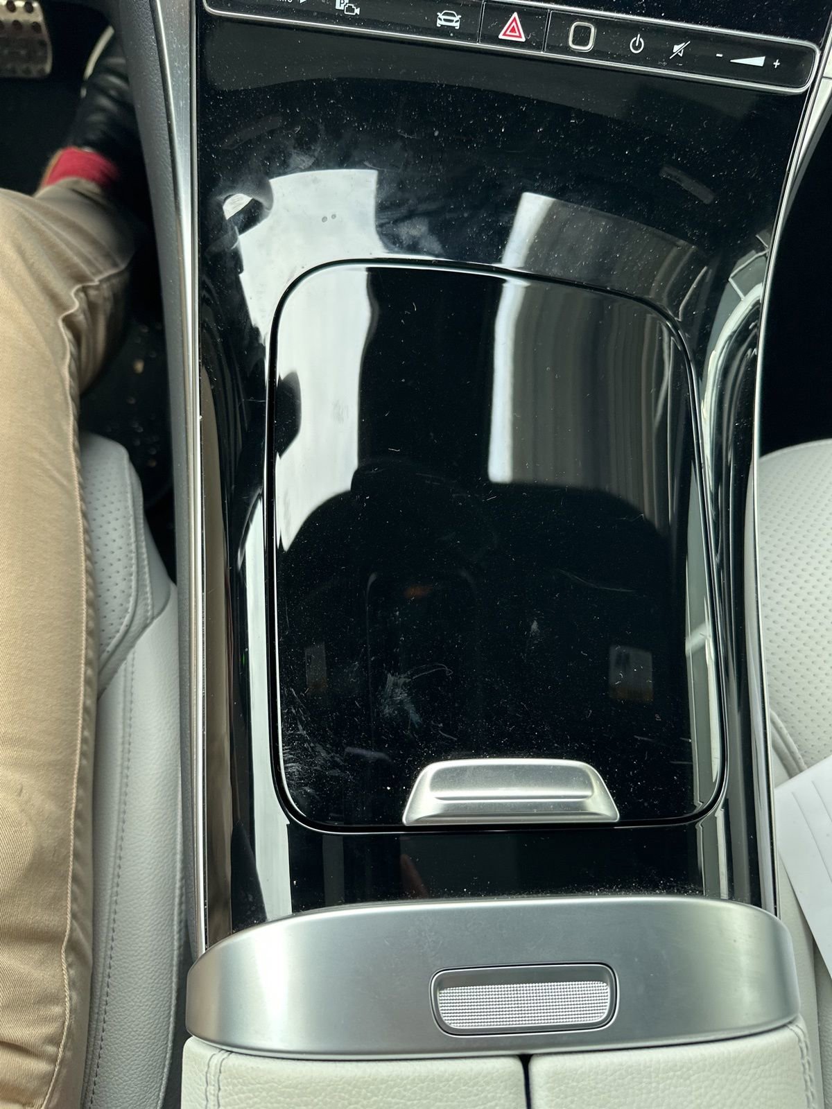 Used 2025 Mercedes-Benz GLC 300 4MATIC image 17