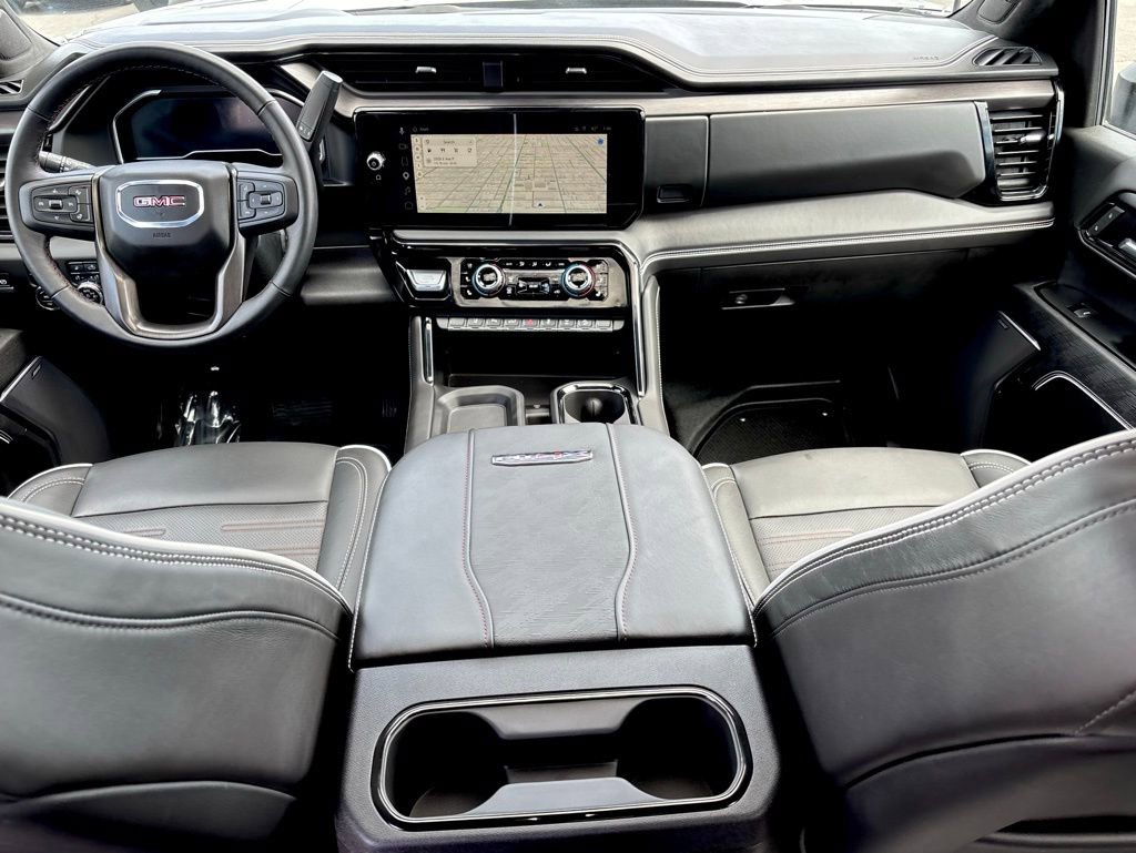 Used 2025 GMC Sierra 2500 AT4X image 30