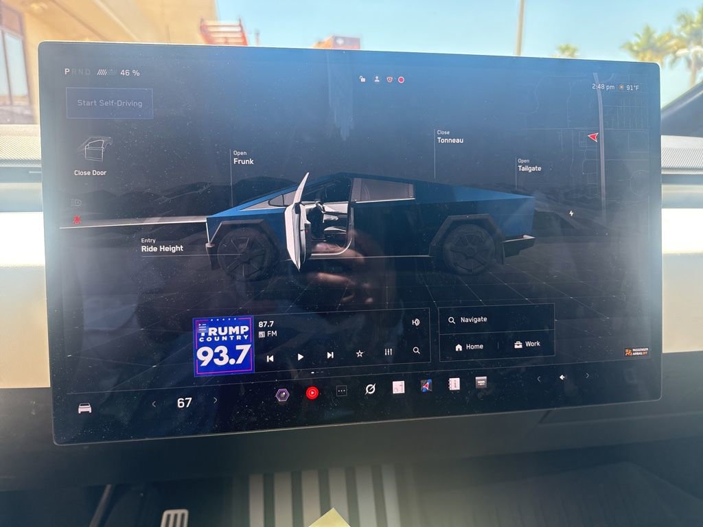Used 2024 Tesla Cybertruck AWD Crew Cab image 14